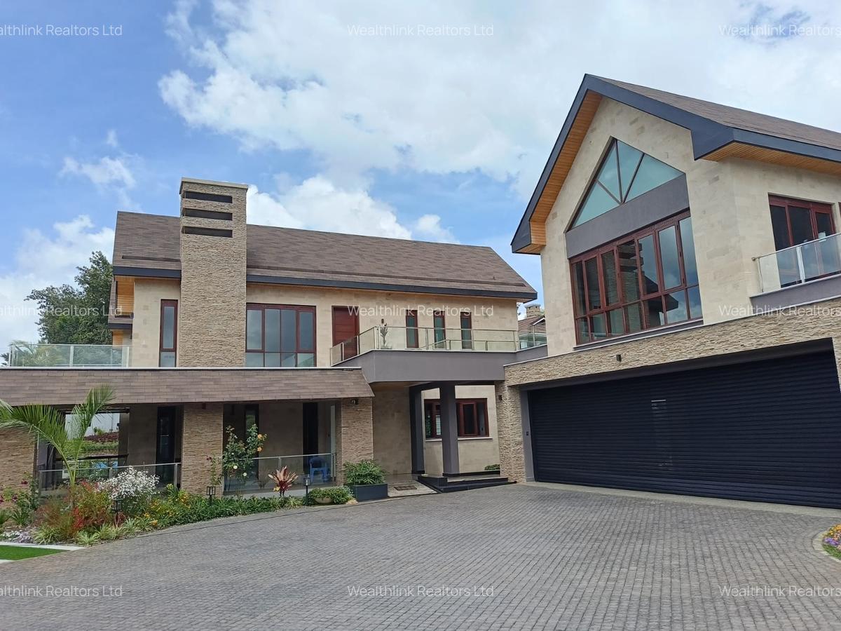 5 Bed House with En Suite at Runda - 2