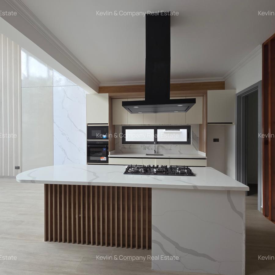 5 Bed Townhouse with En Suite in Lavington - 8