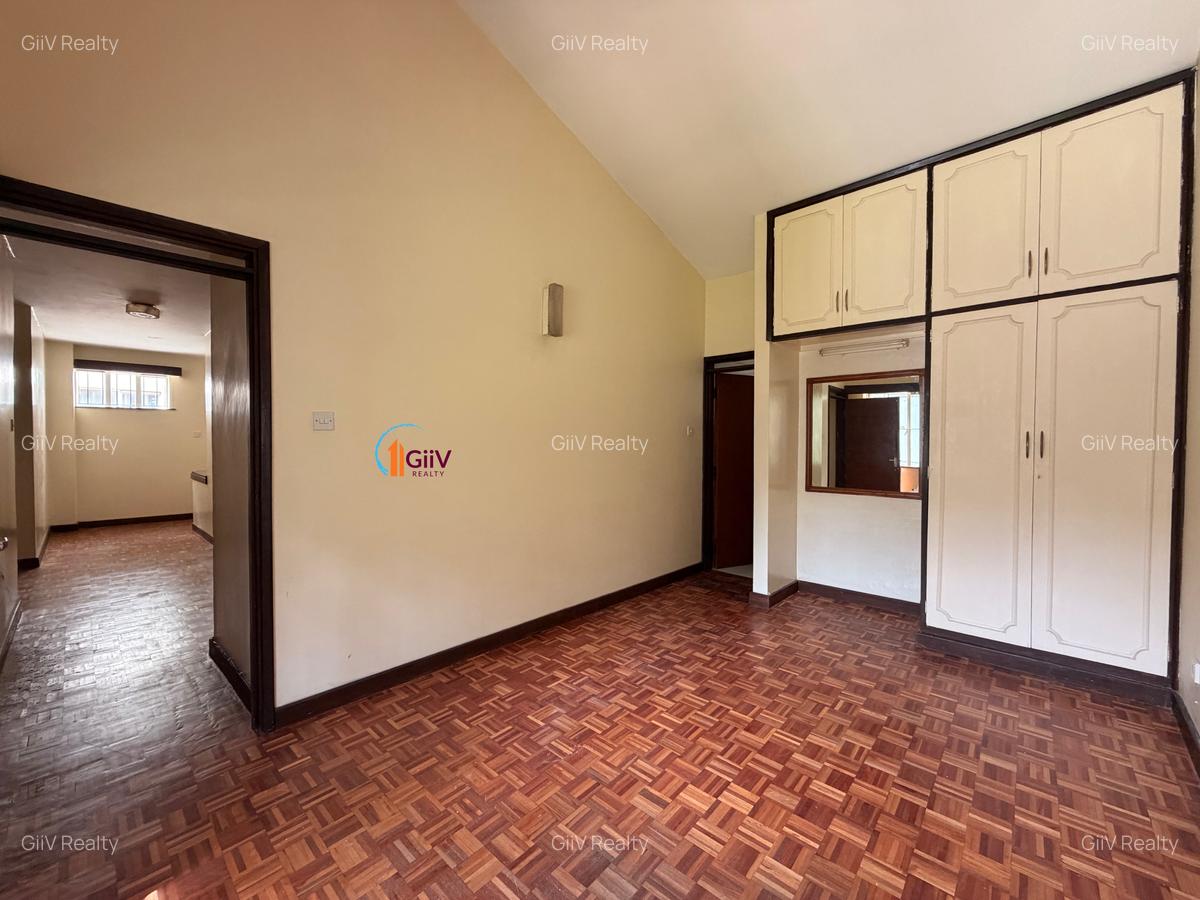4 Bed Townhouse with Staff Quarters in Spring Valley - 12