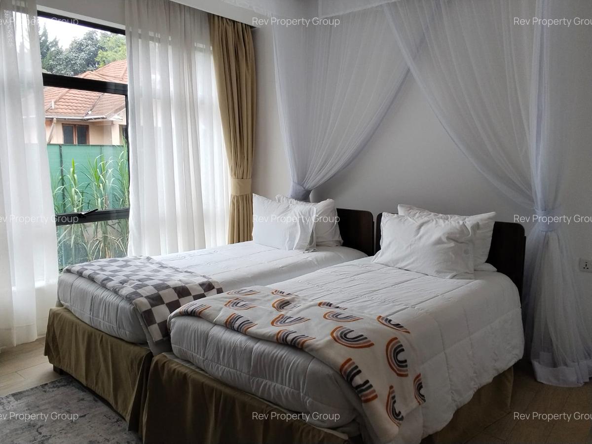 4 Bed Townhouse with En Suite in Gigiri - 18