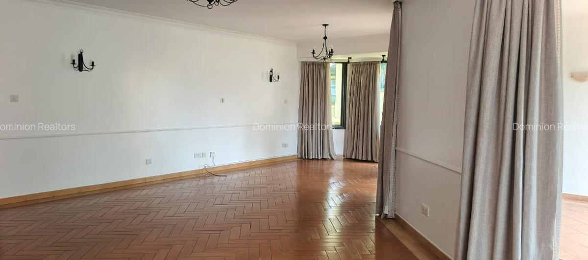4 Bed Townhouse with En Suite in Westlands Area - 6