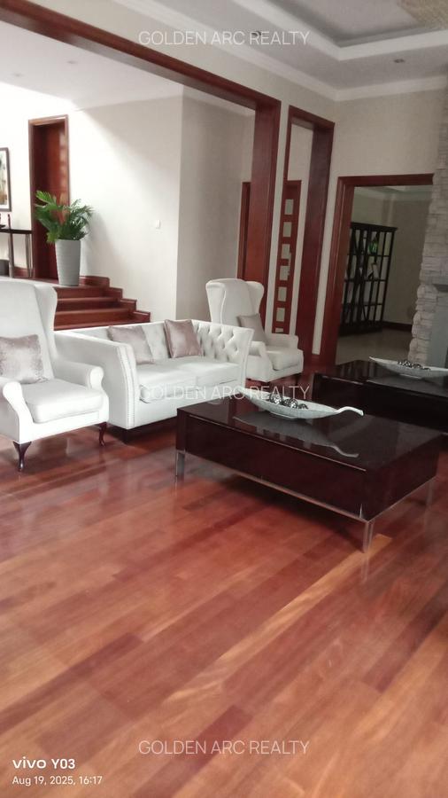 5 Bed Townhouse with En Suite in Karen - 10