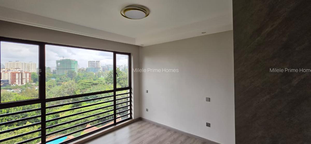 Serviced 3 Bed Apartment with En Suite at Riverside - 7