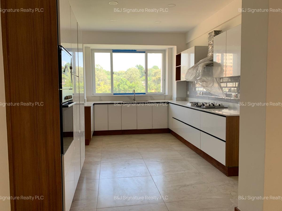 3 Bed Apartment with En Suite in Westlands Area - 4