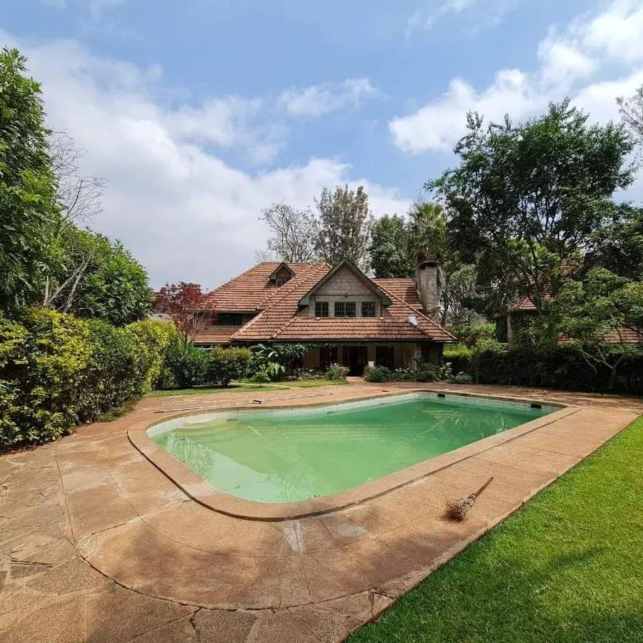 5 Bed Townhouse with En Suite at Lavington - 10