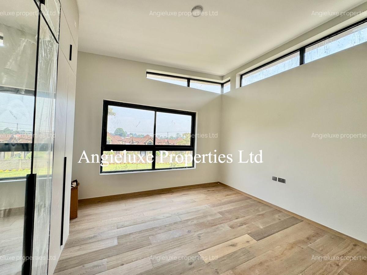 5 Bed Townhouse with En Suite at Runda - 14