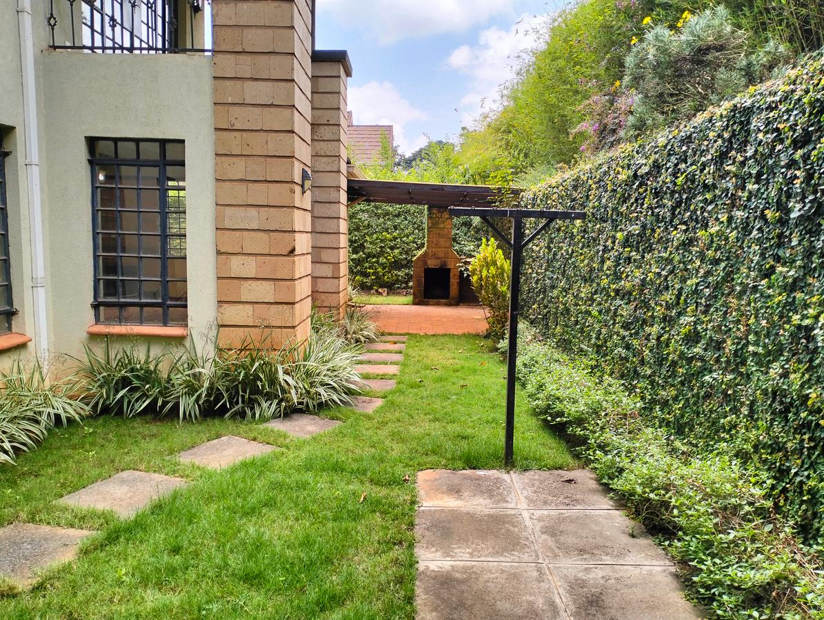 4 Bed Townhouse with En Suite in Kitisuru - 18