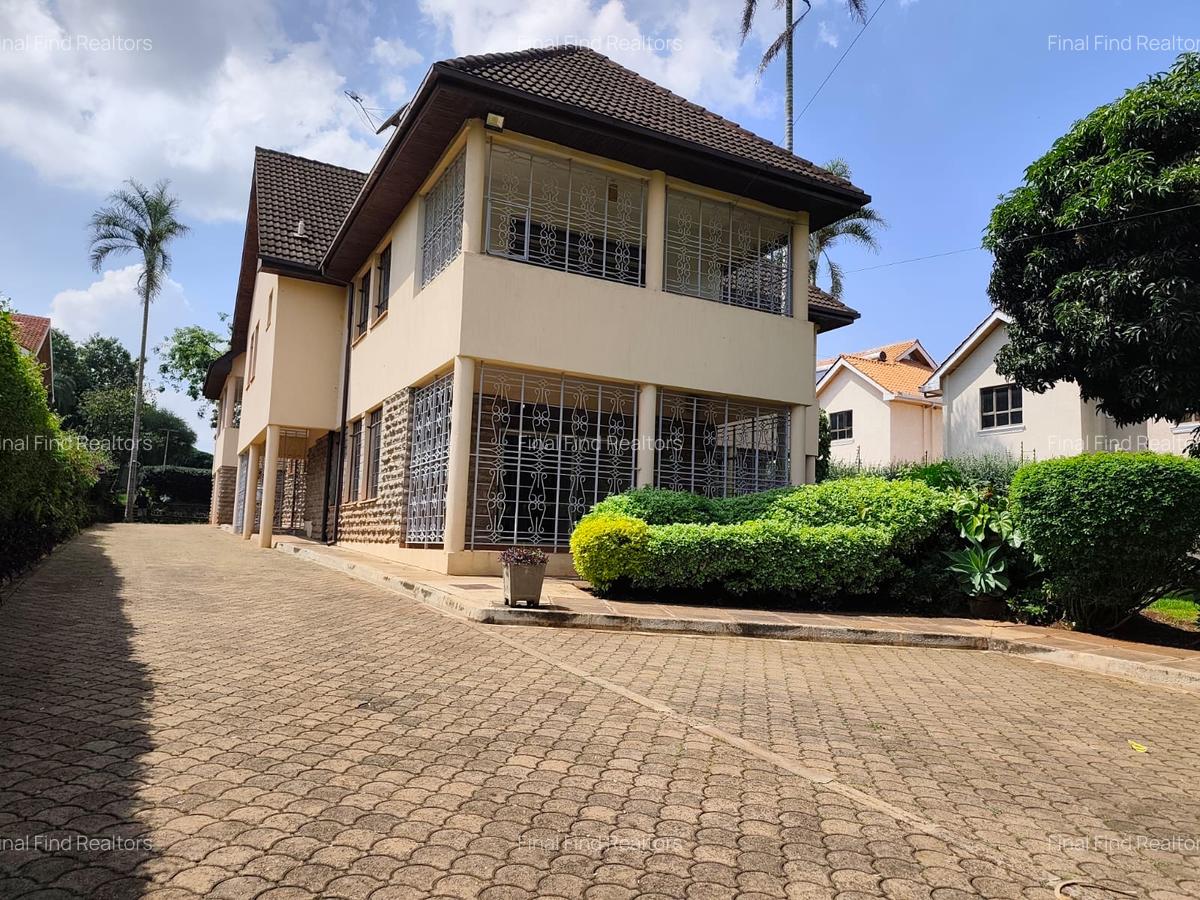 5 Bed House with Garden in Runda - 2