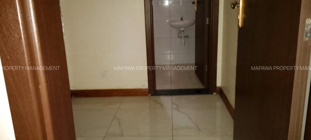 3 Bed Apartment with En Suite in Lavington - 5