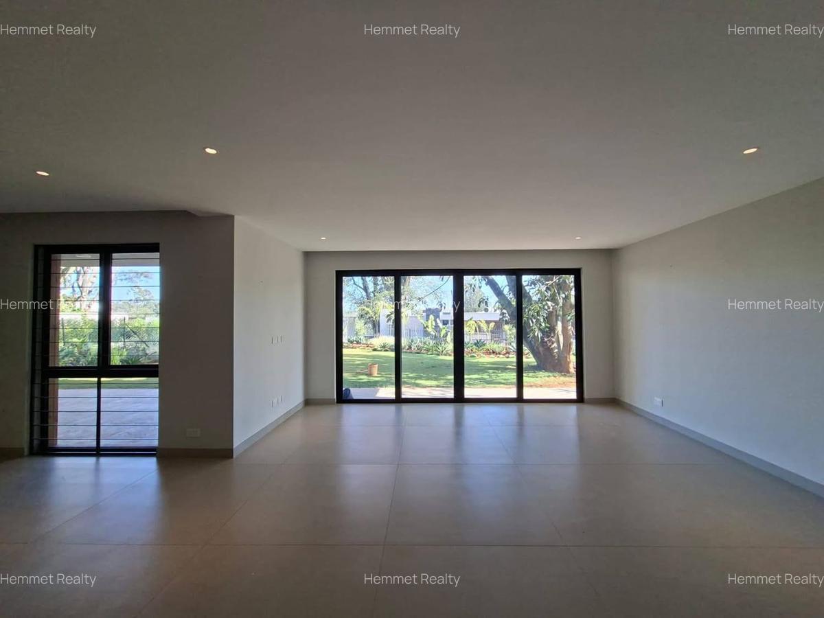 3 Bed Apartment with En Suite in Loresho - 12