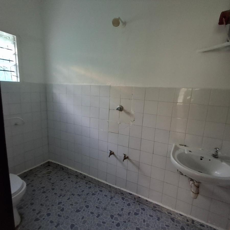 3 Bed House with En Suite at Bamburi Mombasa - 5