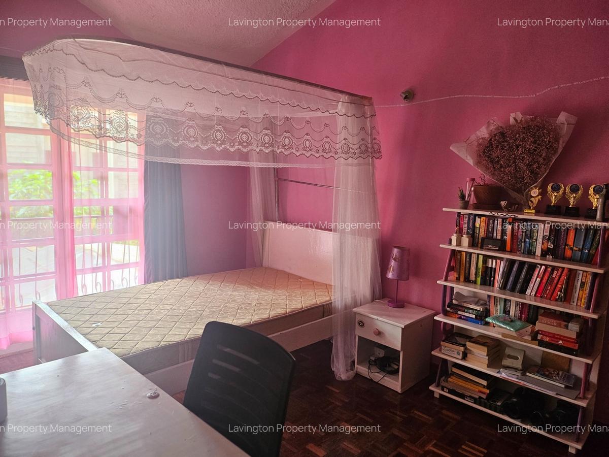 4 Bed Townhouse with En Suite at Lavington Green - 16