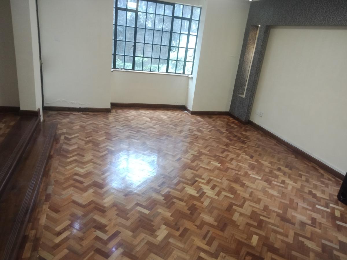 4 Bed Townhouse with En Suite in Lavington - 7