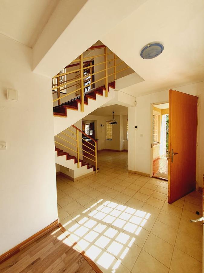 3 Bed House with En Suite at Runda - 7