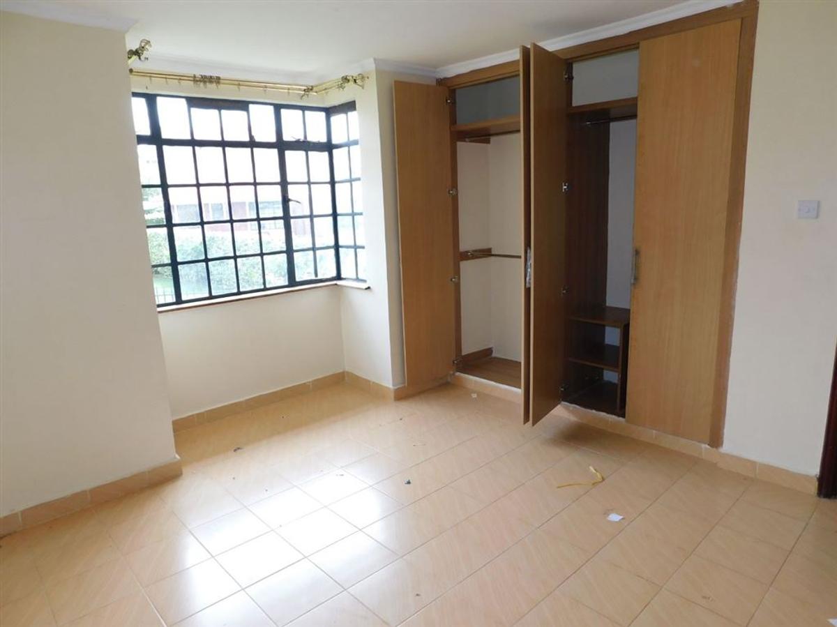 3 Bed House with En Suite at Fourways Junction - 12