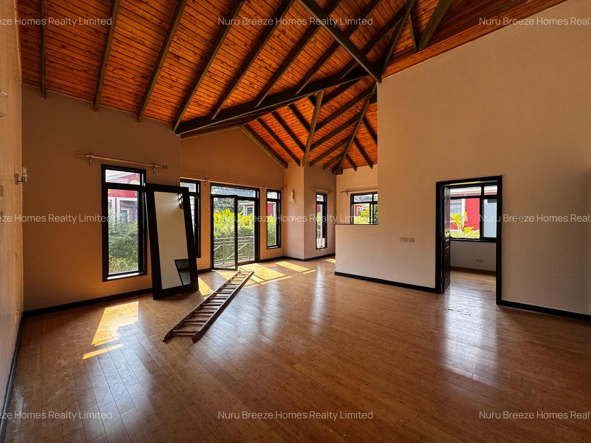 5 Bed Townhouse with En Suite in Lavington - 15