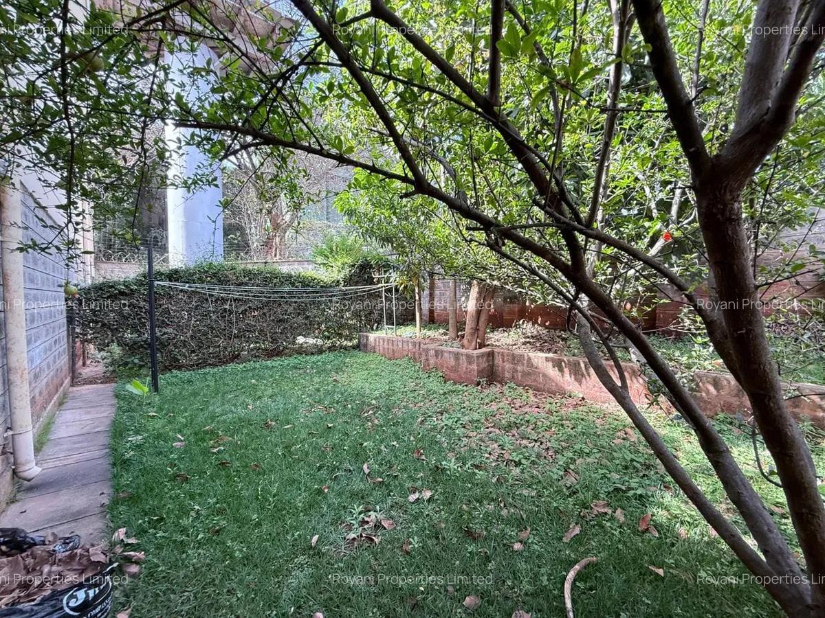 5 Bed Townhouse with En Suite in Lavington - 17