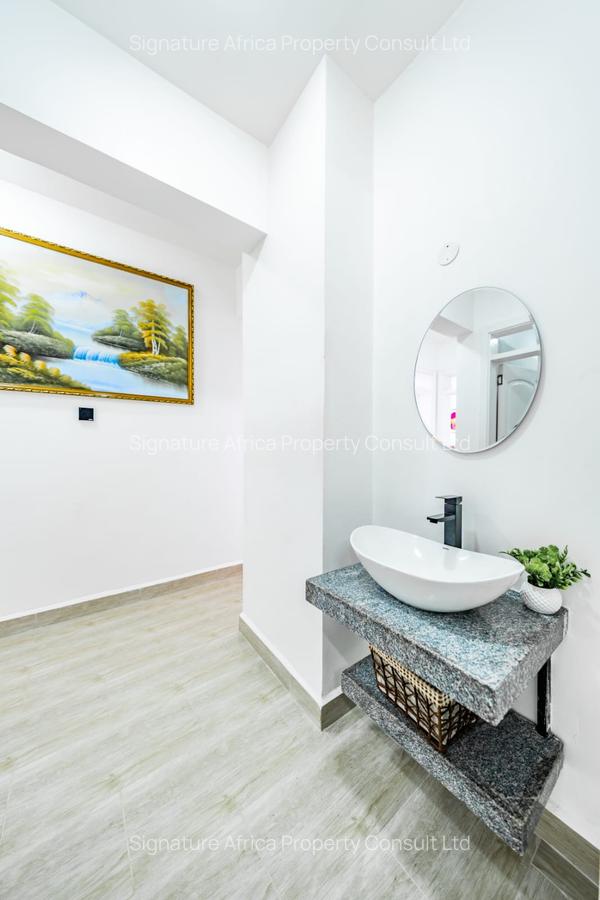 2 Bed Apartment with En Suite in Kitisuru - 7