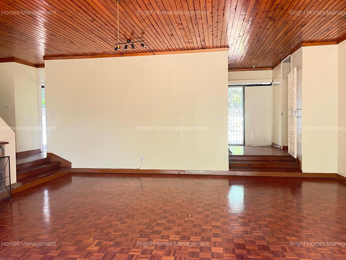 4 Bed House with En Suite in Loresho - 5