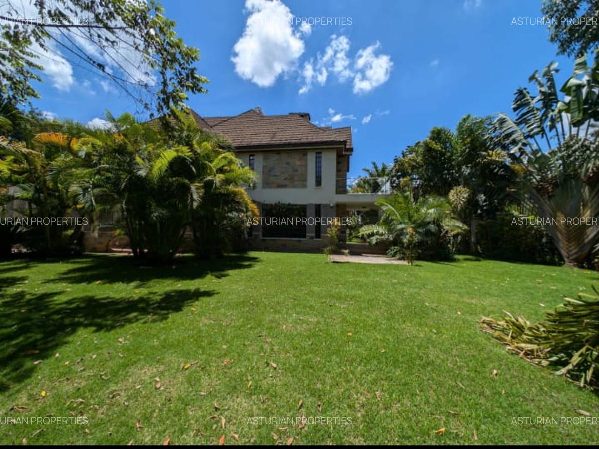 5 Bed Townhouse with En Suite in Runda - 1