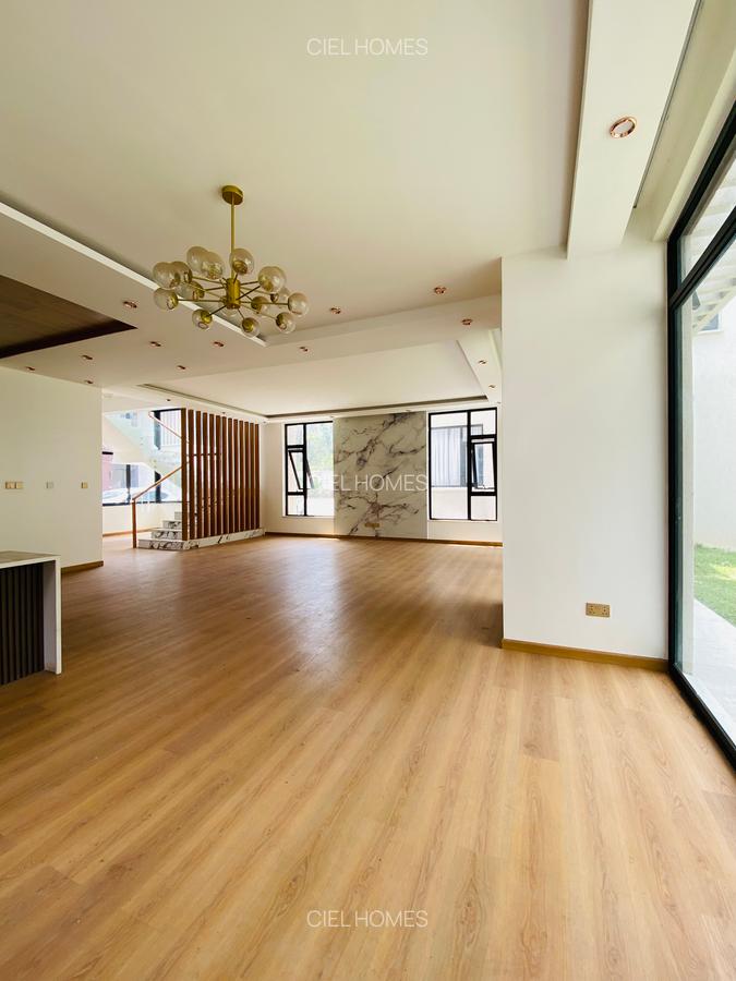 5 Bed Villa with Garden in Lavington - 9