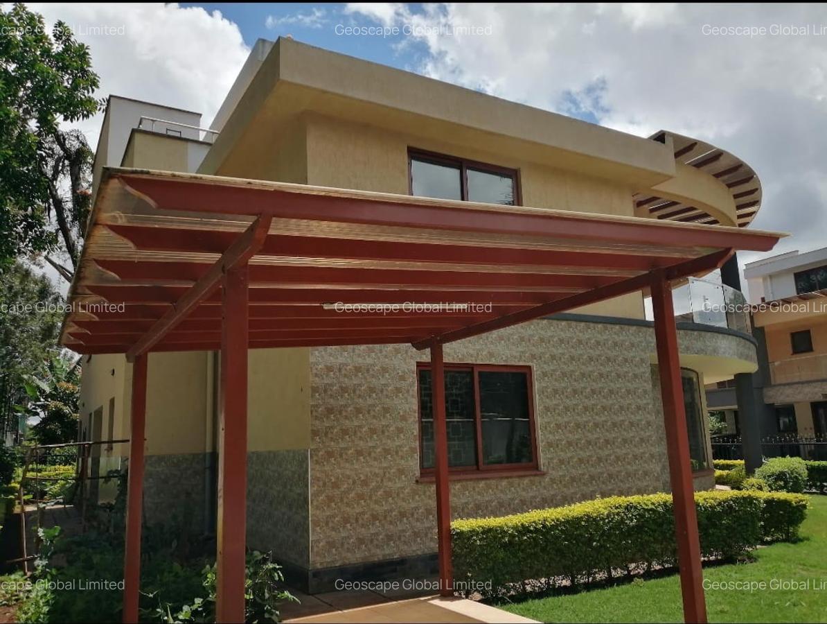 5 Bed Villa with En Suite in Runda - 10