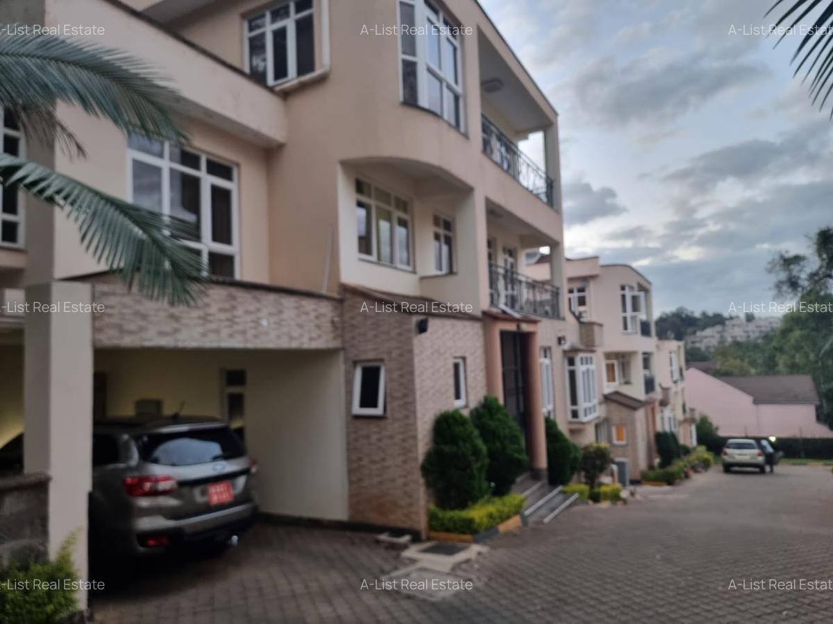 5 Bed Villa with En Suite at Lavington - 19