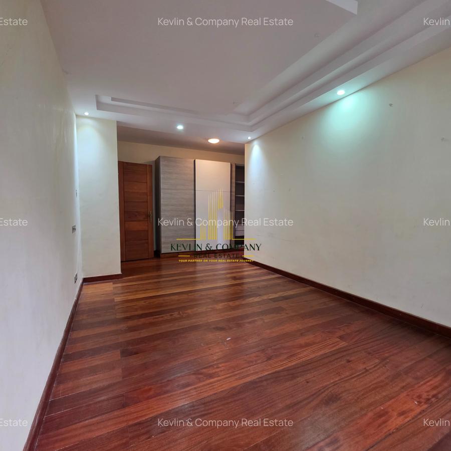 7 Bed Villa with En Suite in Nyari - 9
