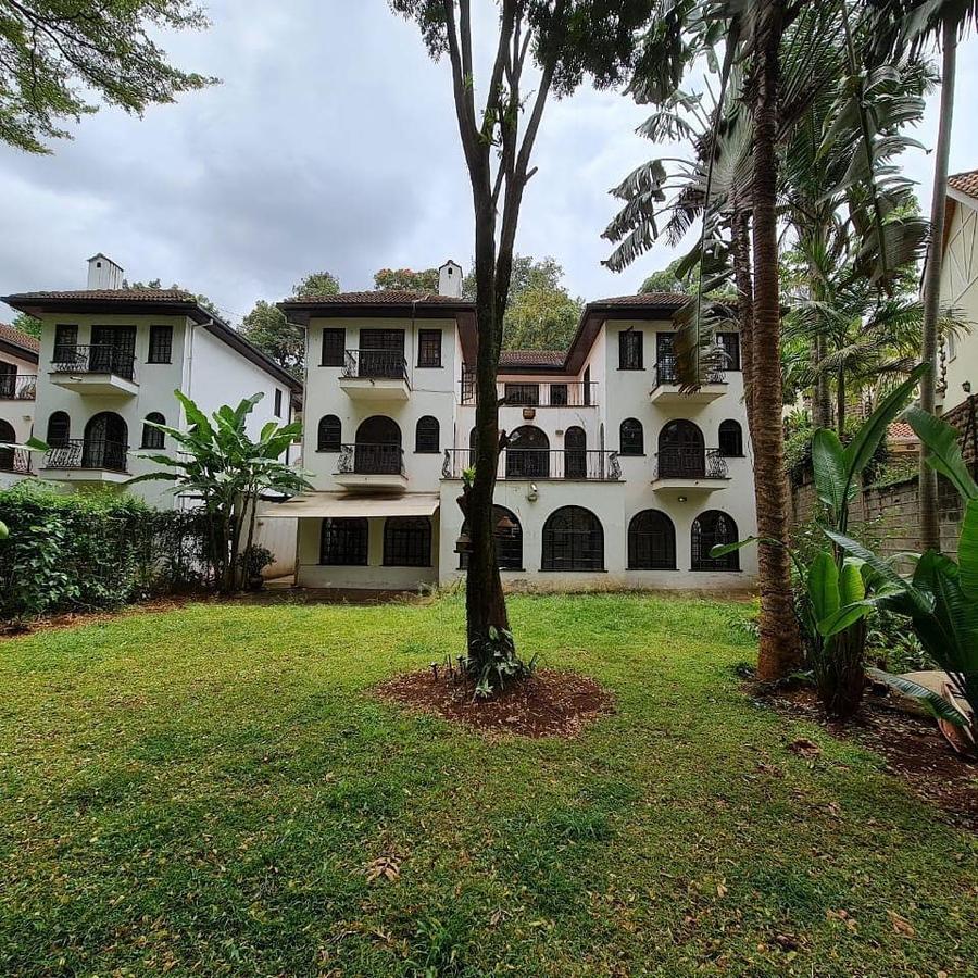 4 Bed Townhouse with En Suite at Riverside Drive