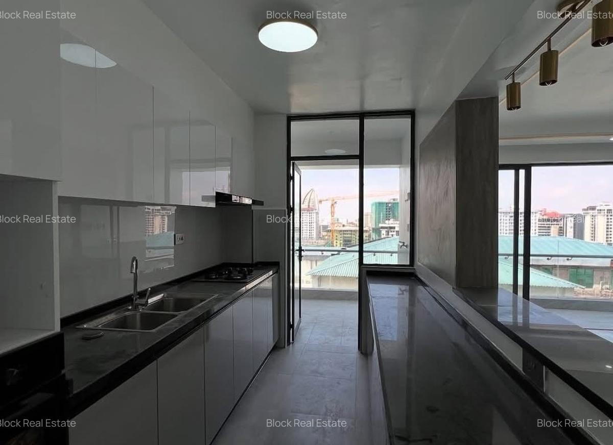 2 Bed Apartment with En Suite in Kilimani - 3