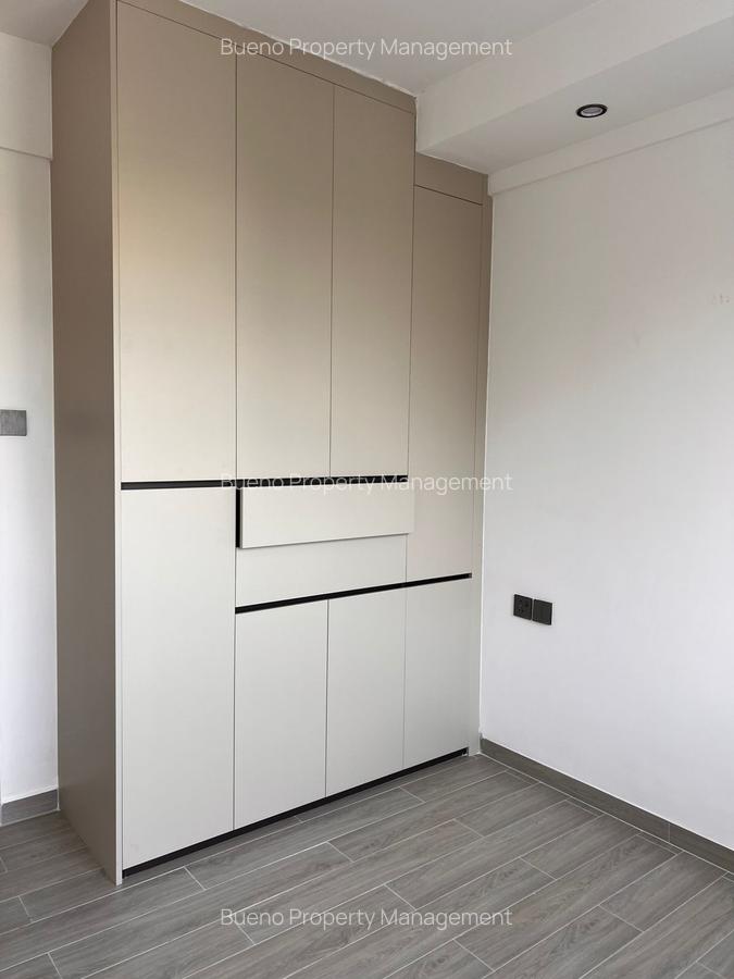 2 Bed Apartment with Gym in Kilimani - 4