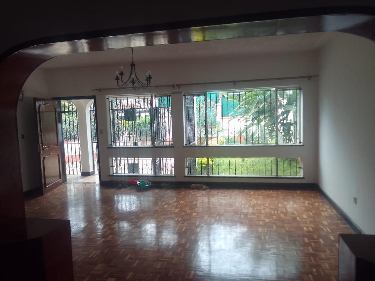 4 Bed Townhouse with En Suite in Westlands Area - 3