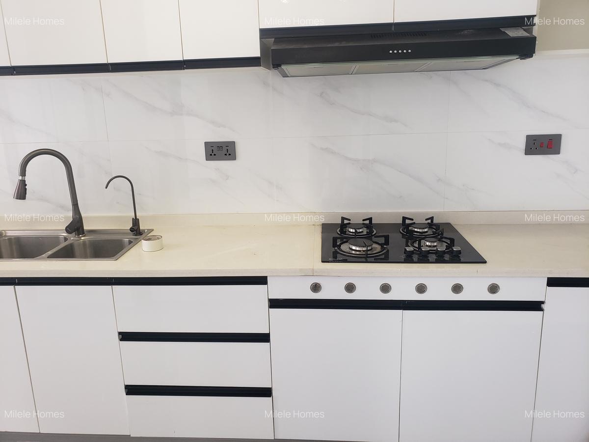 Serviced 2 Bed Apartment with En Suite at Mararo Road - 6