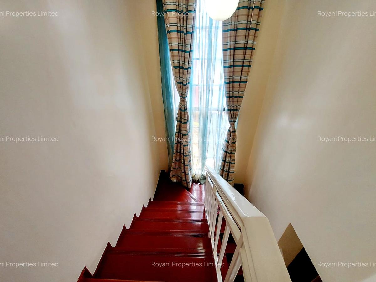 4 Bed Villa with En Suite at Fourways Junction Estate - 8