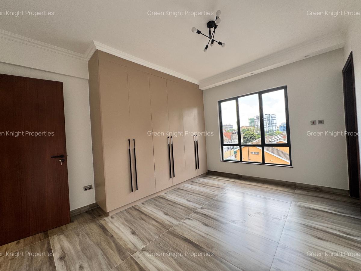 Serviced 2 Bed Apartment with En Suite in Westlands Area - 6