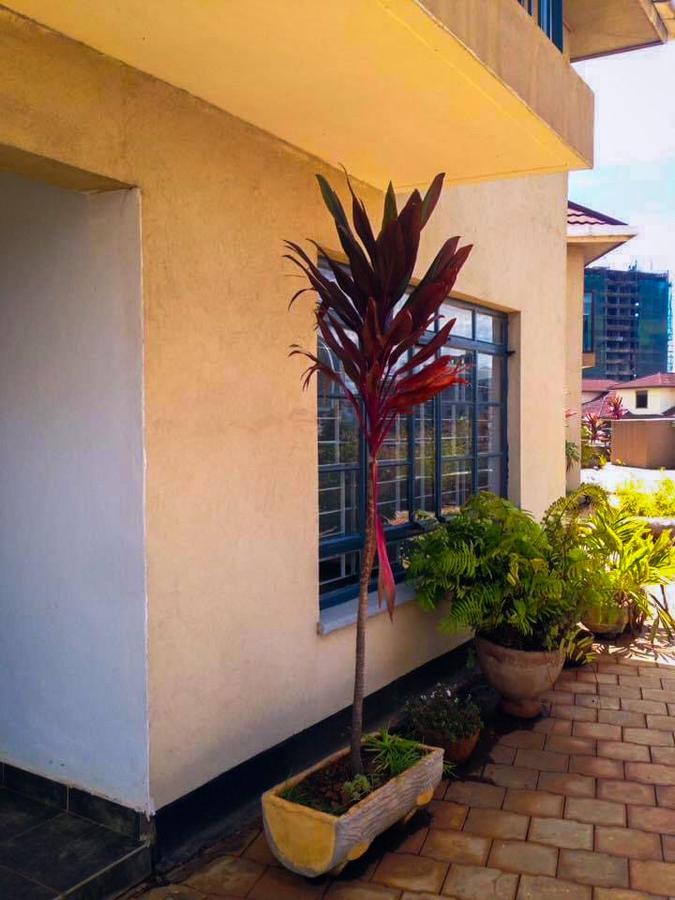 Serviced 2 Bed Apartment with En Suite in Kilimani - 1