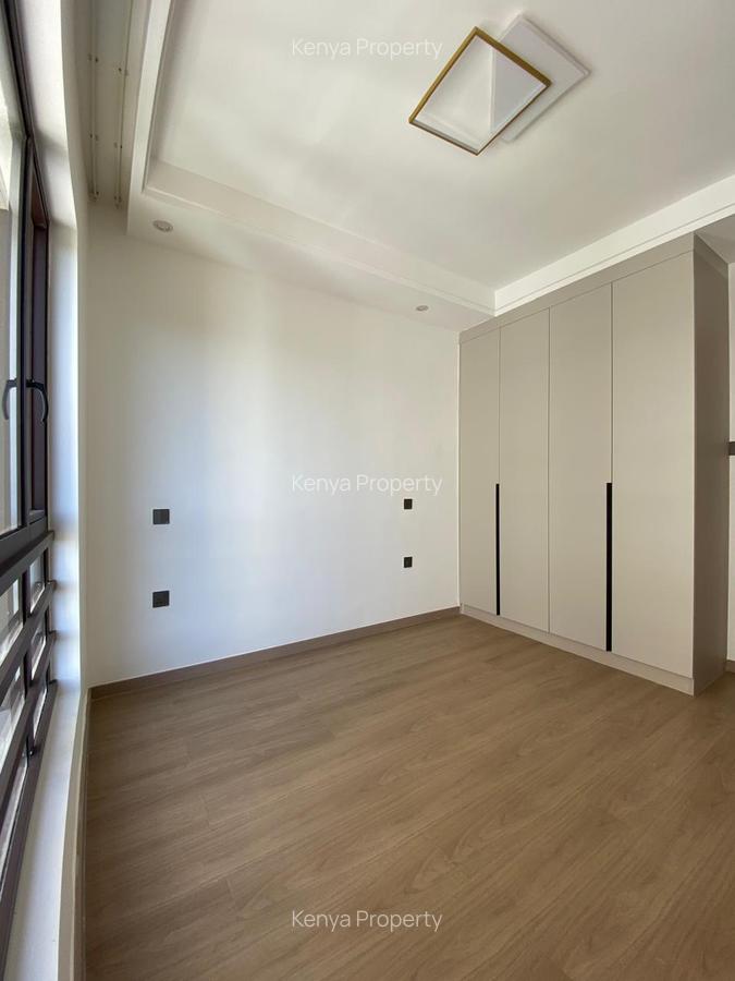 2 Bed Apartment with En Suite at Riverside Drive - 19