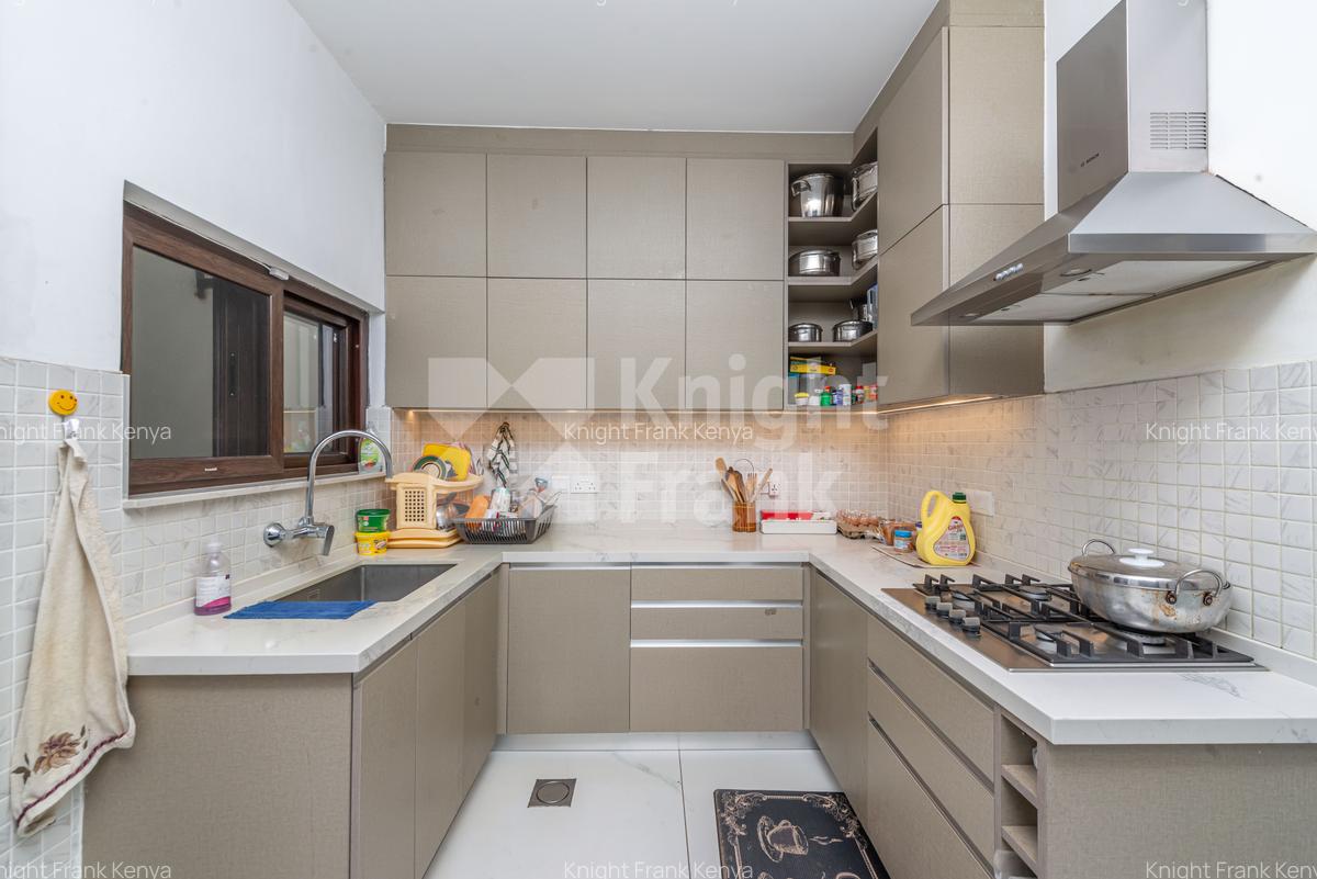 4 Bed House with En Suite at Peponi Road - 14