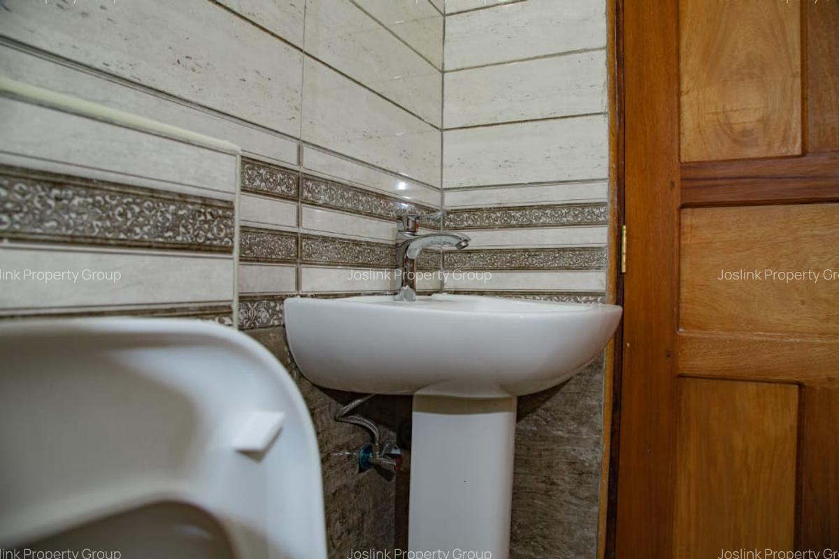 3 Bed Apartment with En Suite in Mtwapa - 5