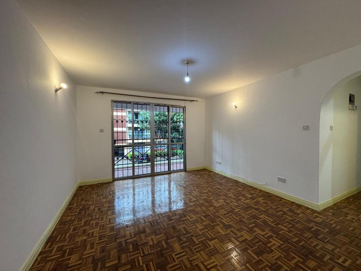 3 Bed Apartment with En Suite in Kilimani - 18