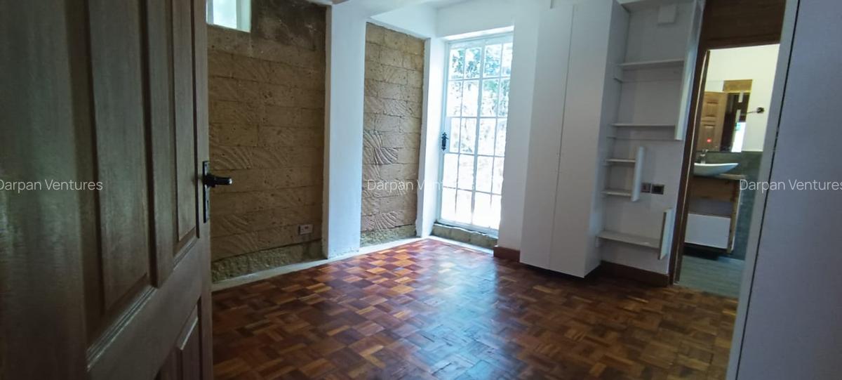 2 Bed House with En Suite in Runda - 2