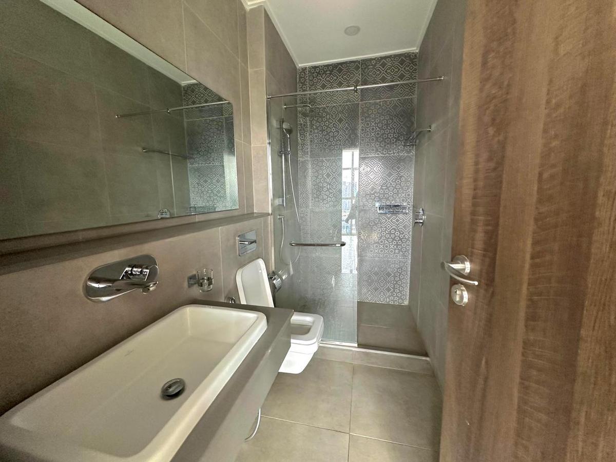 2 Bed Apartment with En Suite at Westlands - 18