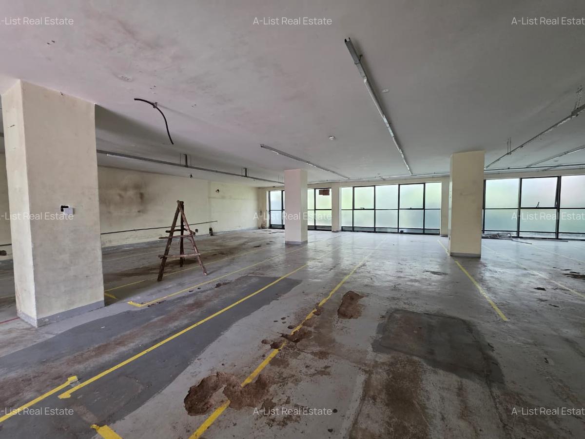 5,082 ft² Office with Service Charge Included at Valley Road - 15