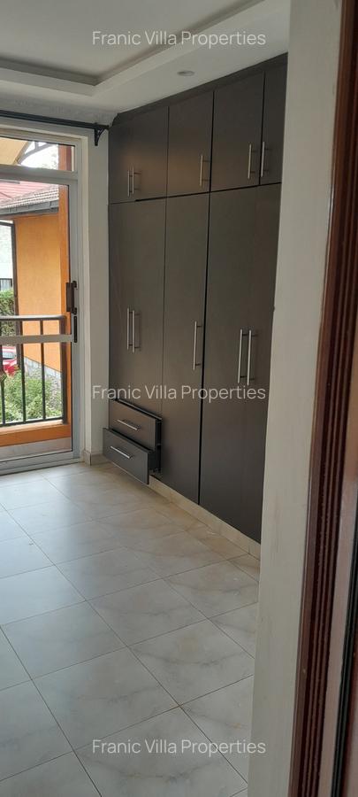 1 Bed Apartment with En Suite at Nyari Central - 3