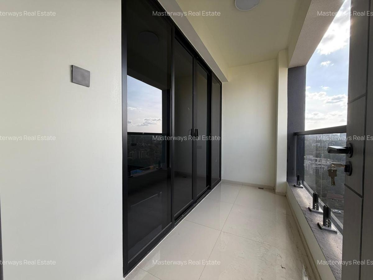 1 Bed Apartment with En Suite at Westlands Road - 3