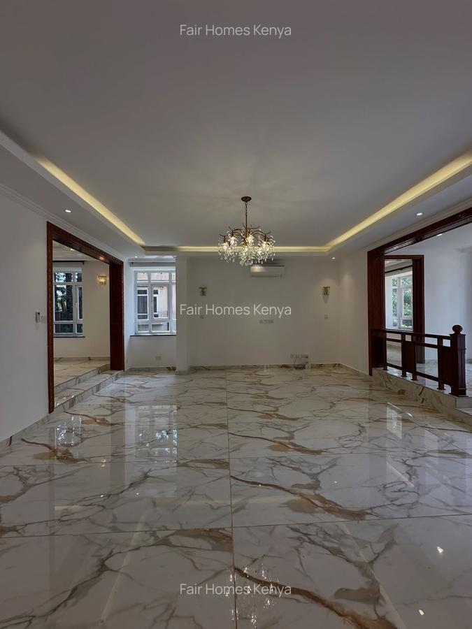 5 Bed Townhouse with En Suite at Lavington Green - 14