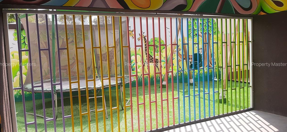 Serviced 2 Bed Apartment with En Suite at David Oseli Road - 18