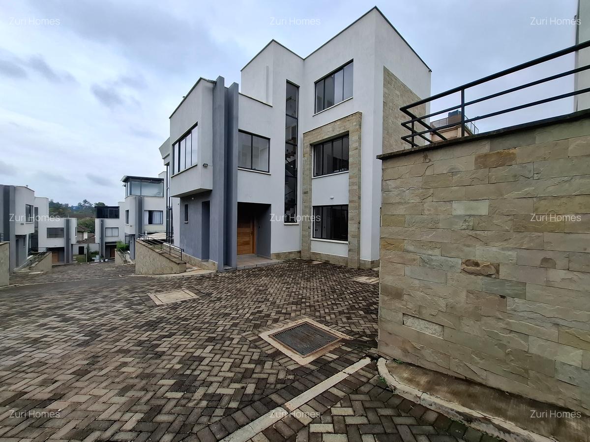 5 Bed Townhouse with En Suite in Lavington - 1