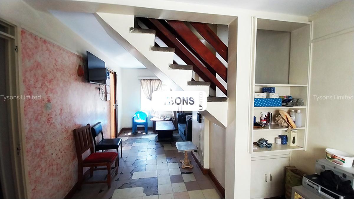 3 Bed House in Buruburu - 4