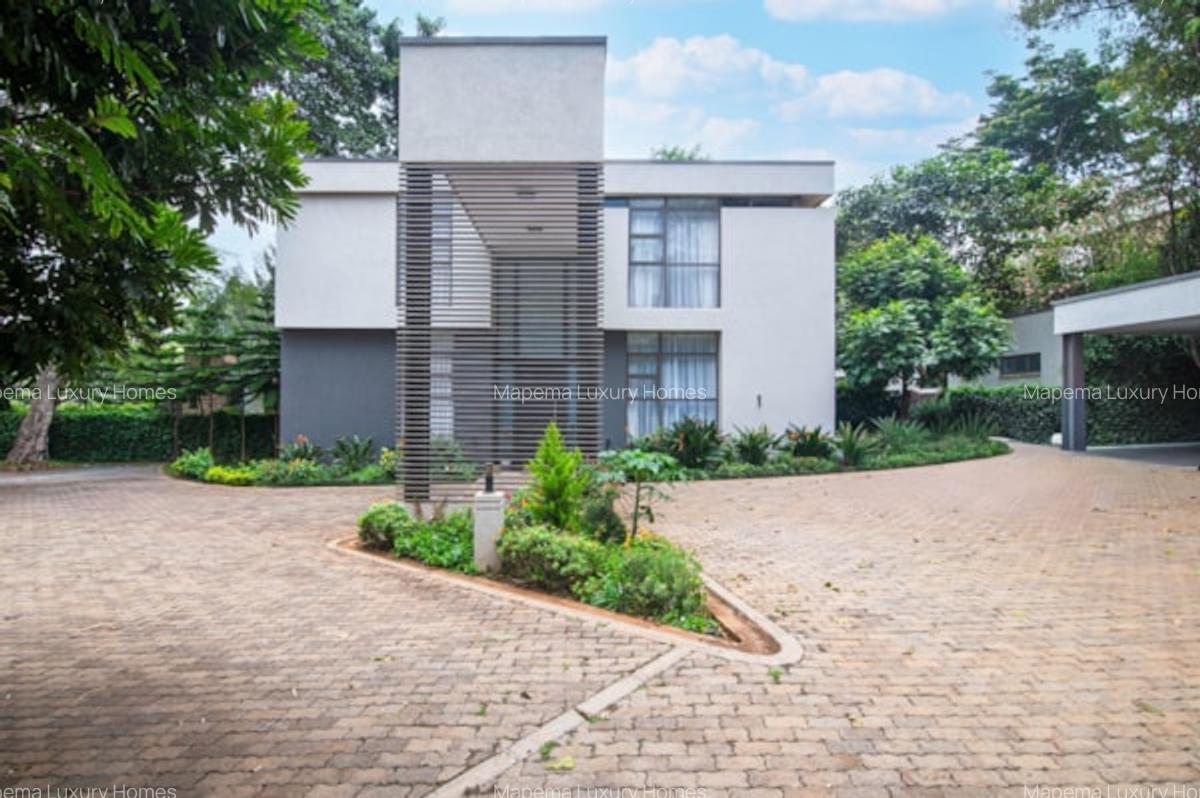 5 Bed House with En Suite at Miotoni - 20